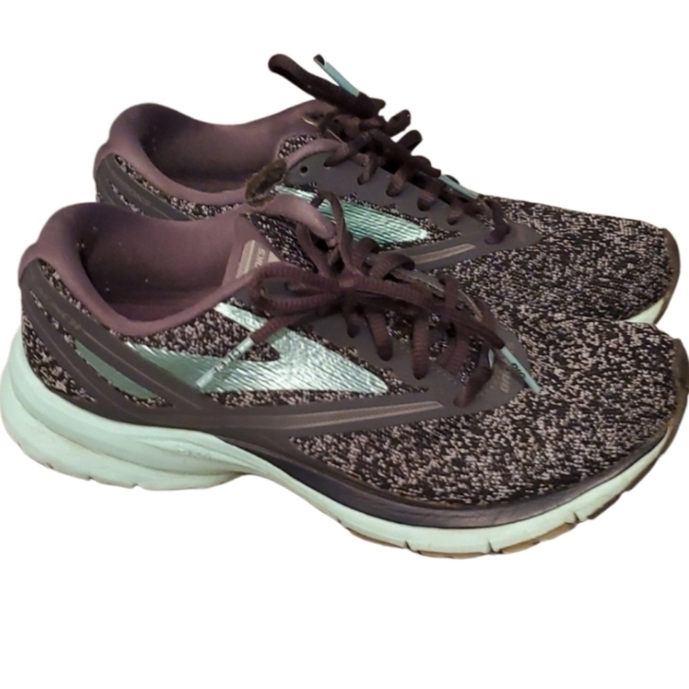Brooks Sneakers Womens Size 8 medium B has flaw Shoes Gray Black Greanish Blue